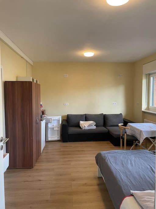 ברלין Einzimmerwohnung + Dusche Und Wc מראה חיצוני תמונה